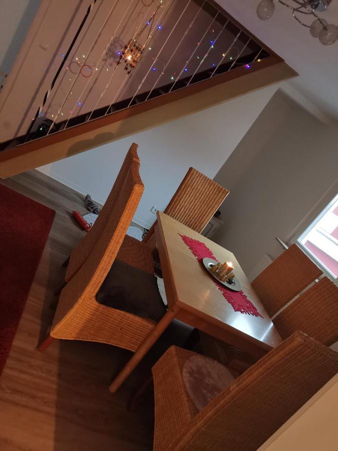 Privates Zimmer In Ruhiger Lage Heidenheim-Steinheim Am Albuch Bagian luar foto