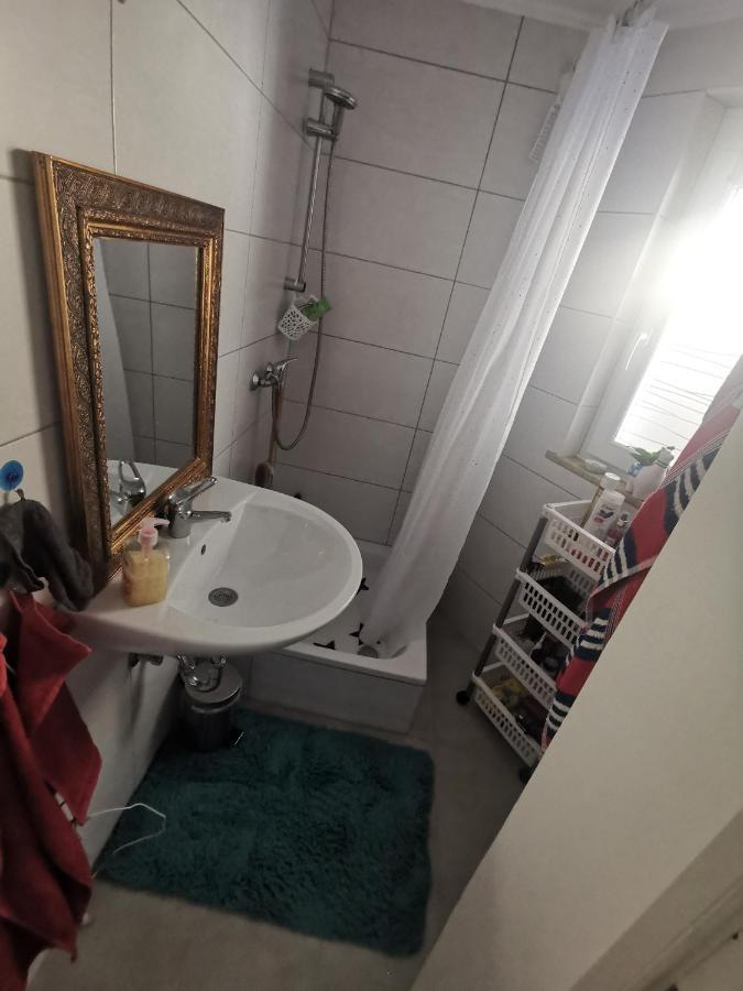 Privates Zimmer In Ruhiger Lage Heidenheim-Steinheim Am Albuch Bagian luar foto